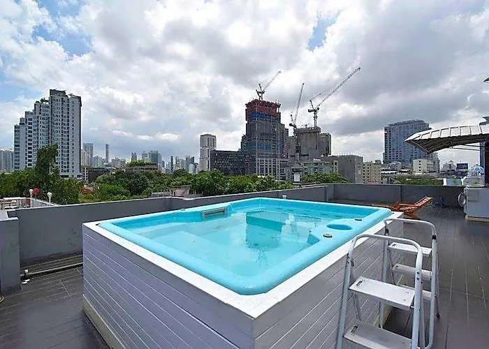 Ascella Sukhumvit 38 - Thonglor Apartment *